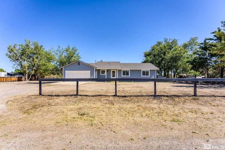 1026 Opal Way Fernley, NV 89408