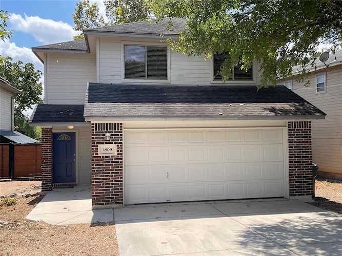 1809 Pearce CT San Marcos, TX 78666