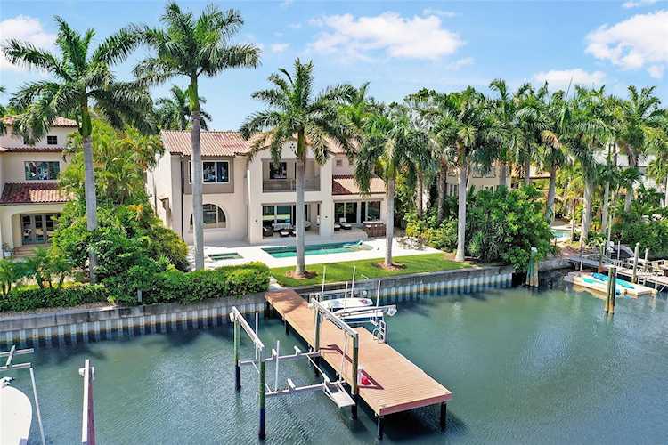 851 Brightwaters Blvd NE St. Petersburg, FL 33704