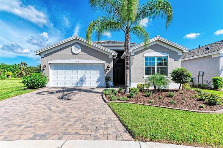 15459 Santa Pola Dr Wimauma, FL 33598