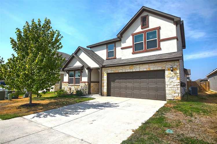 205 Magna LN Liberty Hill, TX 78642