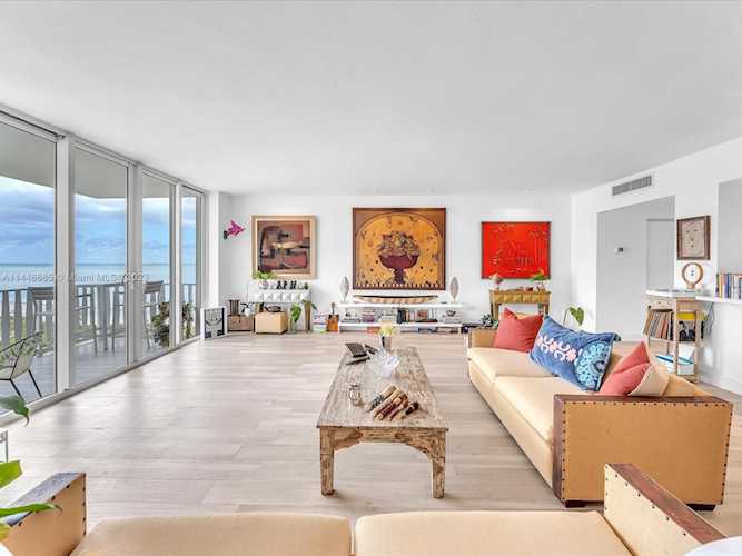 200 Ocean Lane Dr #905 Key Biscayne, FL 33149