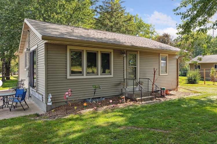 663B E Main Street Ellsworth, WI 54011