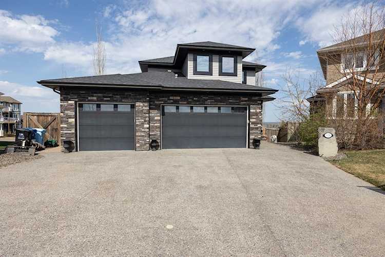 121 Cormorant Place Fort McMurray, AB T9K 0