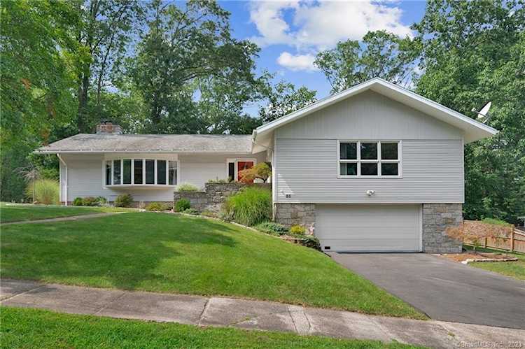 85 Stevenson Rd New Haven, CT 06515