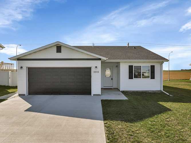 3315 NW 15th Street Minot, ND 58703
