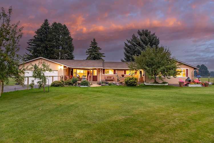 21665 Old Red Rd Bend, OR 97702