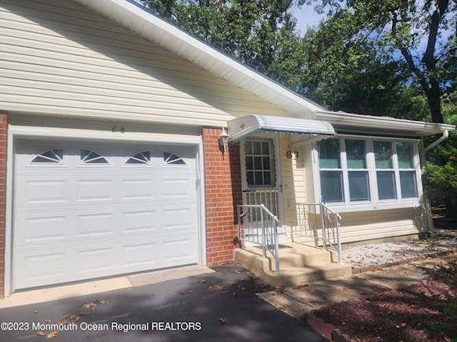 6 Swift Ln #B Whiting, NJ 08759