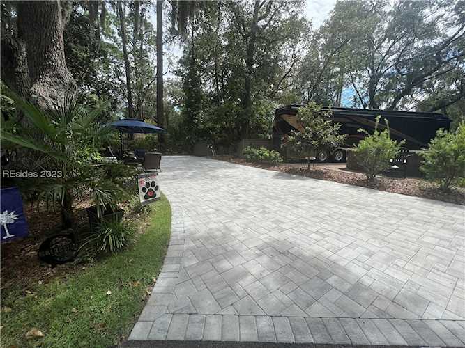 133 Arrow Rd #204 Hilton Head Island, SC 29928