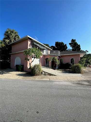 2715 Bayshore Blvd Tampa, FL 33629