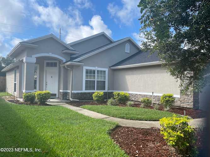 1928 Lake Forest LN Fleming Island, FL 32003