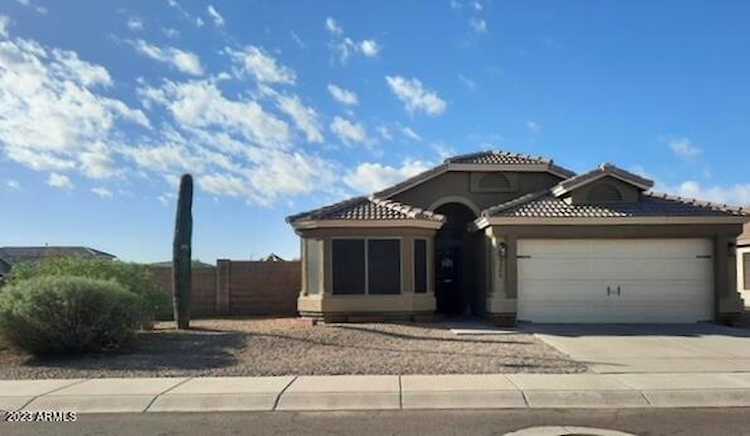6529 W Paso Trail Phoenix, AZ 85083