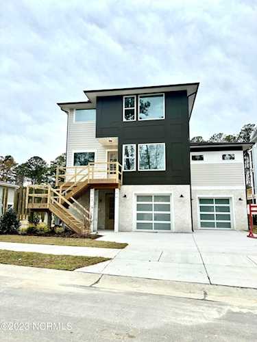 7233 Winding Marsh Court Wilmington, NC 28411