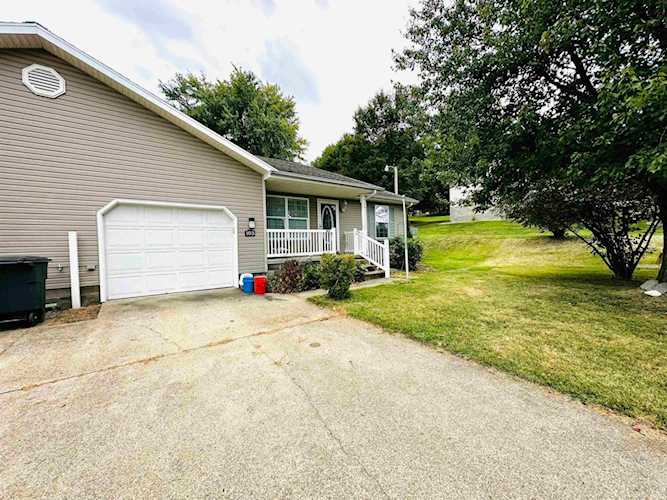 103 W Highland Avenue Washington, IN 47501