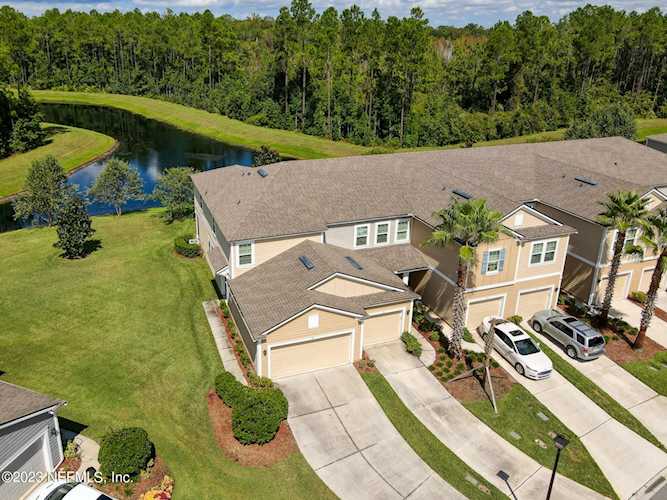 74 Servia DR St Johns, FL 32259