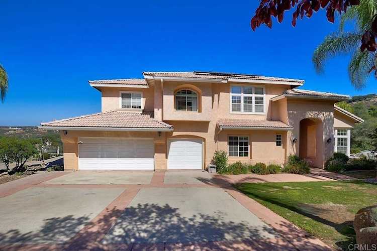 1867 Rocrest Road Alpine, CA 91901