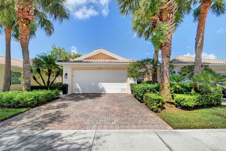 8103 Montserrat Place Wellington, FL 33414