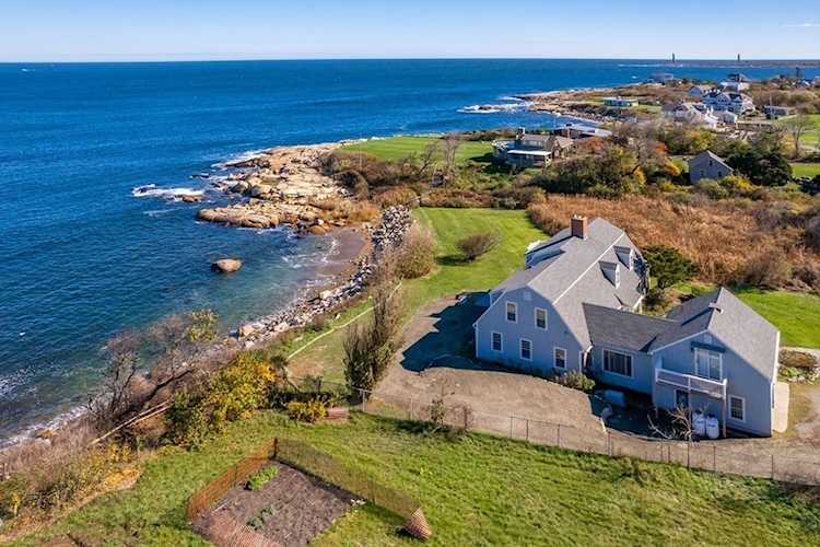 6 Driftwood Way Rockport, MA 01966