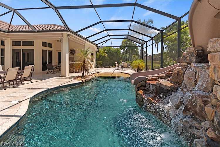 19228 La Serena Dr Estero, FL 33967