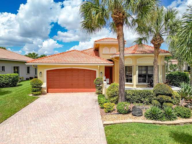6811 Adriano Drive Boynton Beach, FL 33437