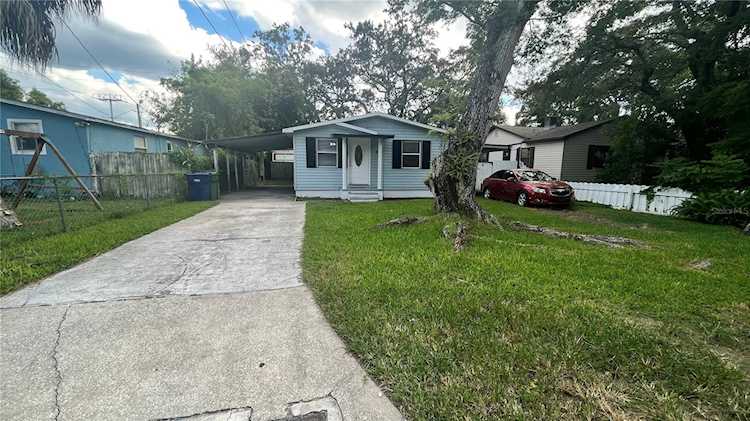 904 W Meadowbrook Ave Tampa, FL 33612