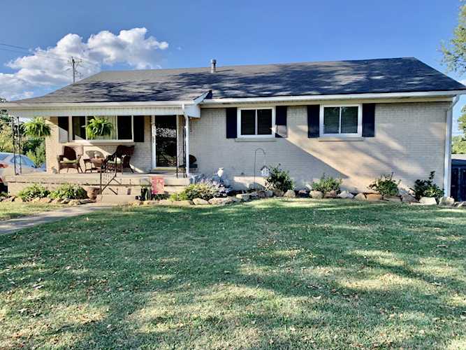 210 W Clark Dr Winchester, KY 40391