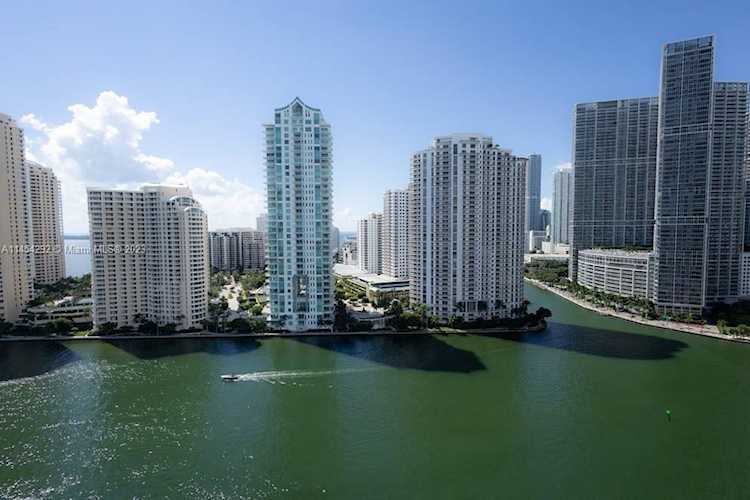 325 S Biscayne Blvd #2319 Miami, FL 33131