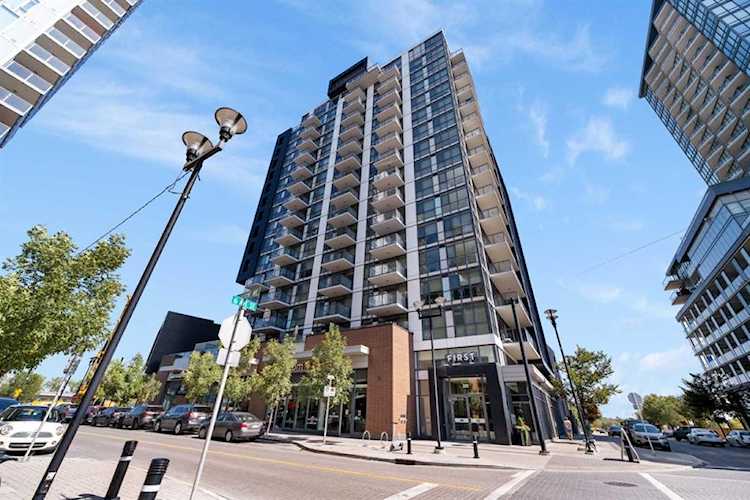 550 Riverfront Ave SE #403 Calgary, AB T2G 1E5