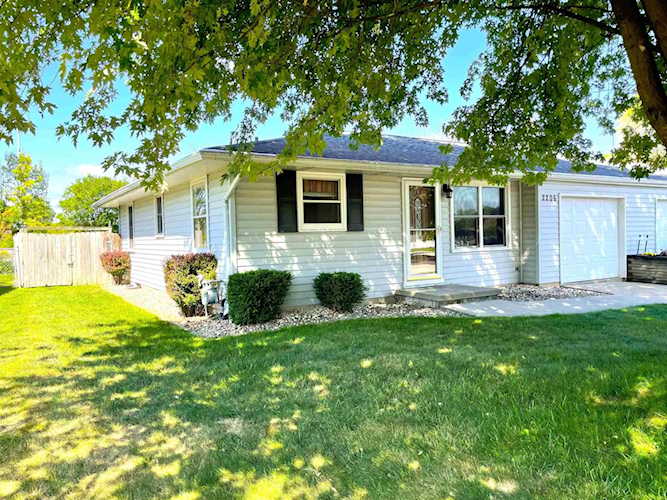 2206 Crary St Green Bay, Village of Ashwaubenon, WI 54304-4814
