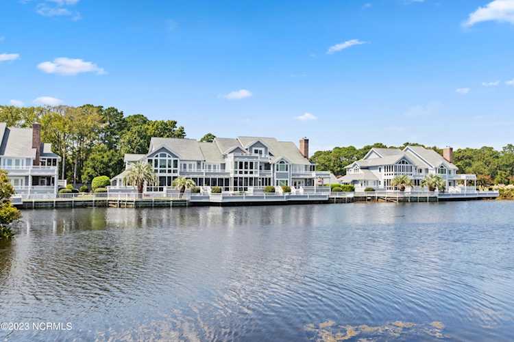 1712 Deerfield Dr SW Ocean Isle Beach, NC 28469