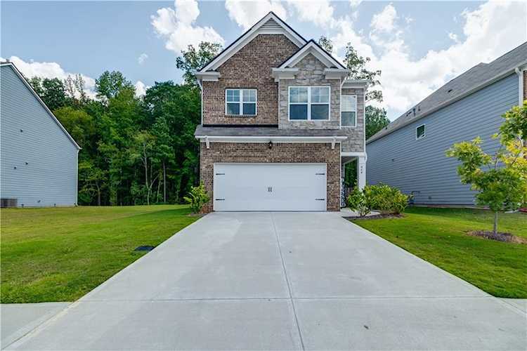 864 Bentley Drive Fairburn, GA 30213