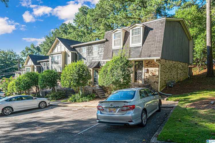 824 Vestavia Villa Court #824 Vestavia Hills, AL 35226