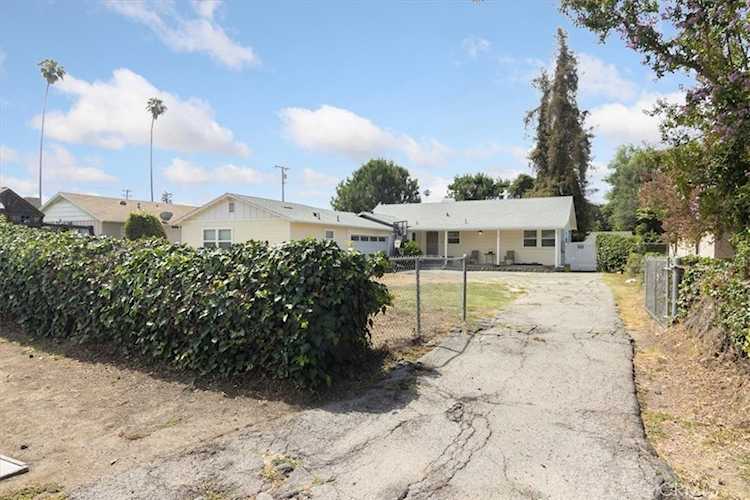 1324 E Herring Ave West Covina, CA 91790