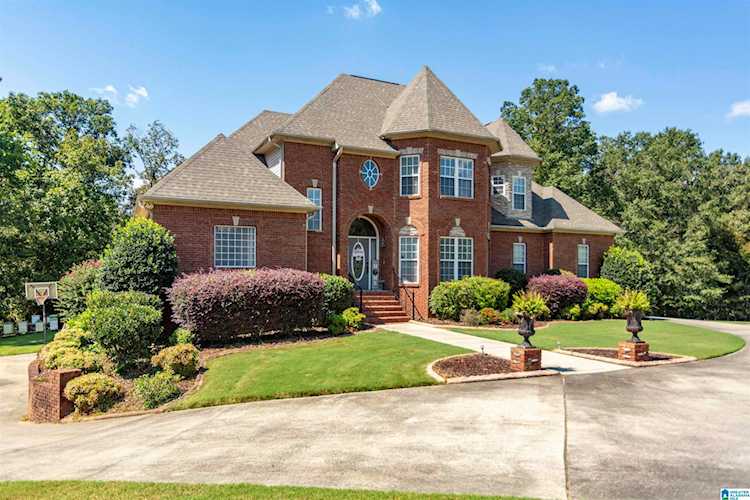 8553 Hidden Creek Drive Gardendale, AL 35071
