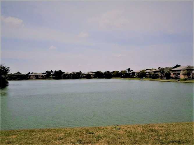 3200 NW 46th St #106 Oakland Park, FL 33309
