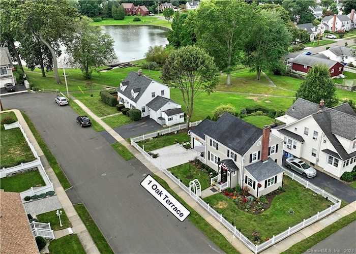 1 Oak Terrace Stratford, CT 06614