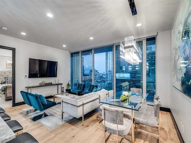 3130 N Harwood Street #1107 Dallas, TX 75201