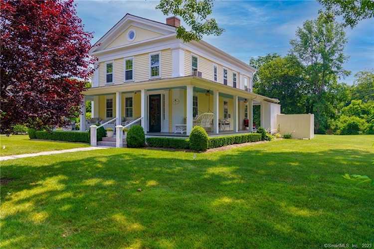 106 South Main St Westbrook, CT 06498
