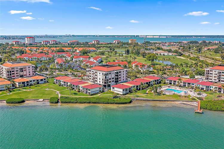 6361 Bahia Del Mar Blvd #308 St. Petersburg, FL 33715