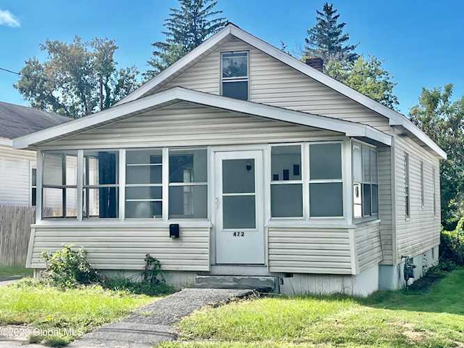 472 Olean St Schenectady, NY 12306