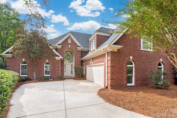 15108 Mcknitt Ln Charlotte, NC 28277