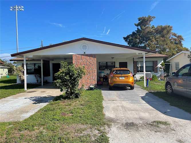 7914 43rd Ave W Bradenton, FL 34209