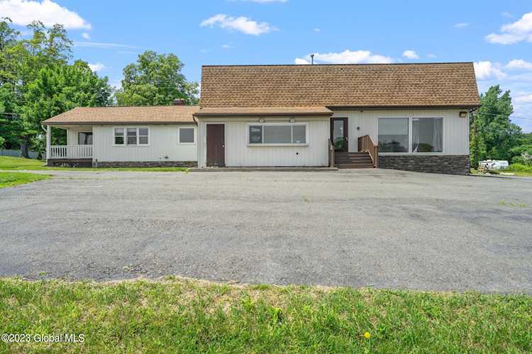 1158 Loudon Rd Cohoes, NY 12110