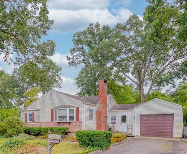 2 Fernwood Ave Enfield, CT 06082
