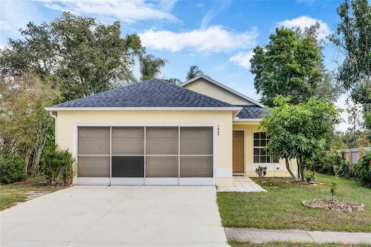 1908 Shoal Ct Clermont, FL 34714