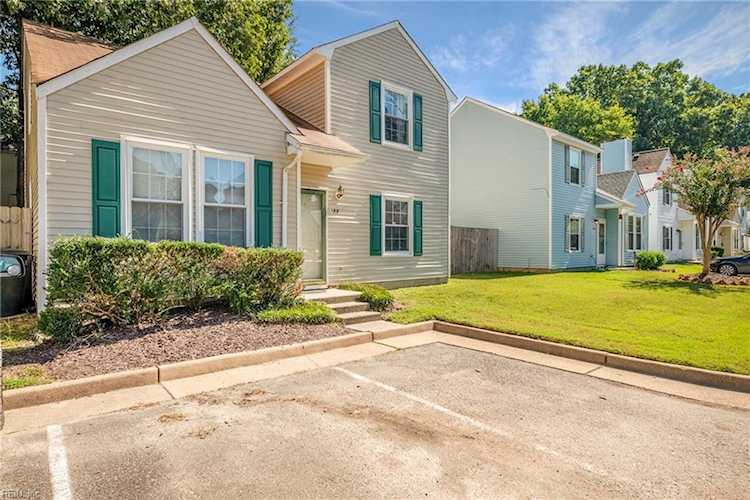 188 Gate House Rd Newport News, VA 23608