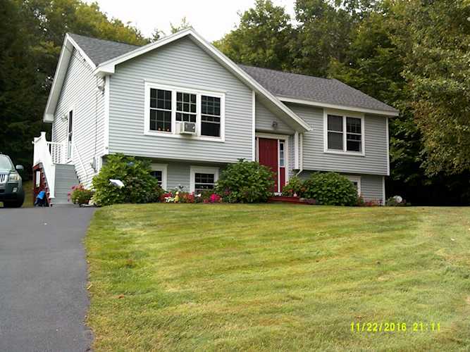 50 Hillside Dr New Gloucester, ME 04260