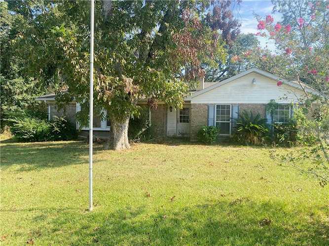 8451 Grand Oaks Drive Theodore, AL 36582