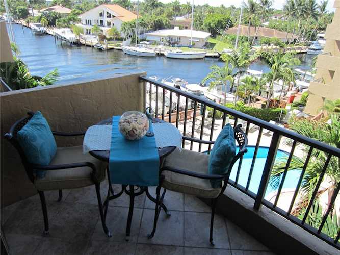 1421 S Ocean Blvd #402 Pompano Beach, FL 33062