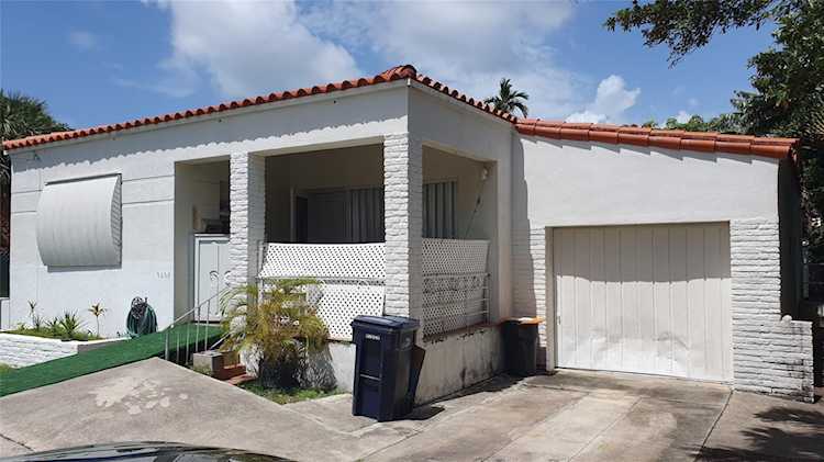 9508 Byron Ave Surfside, FL 33154